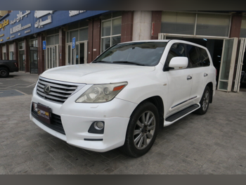 Lexus  LX  570  2010  Automatic  497,000 Km  8 Cylinder  Four Wheel Drive (4WD)  SUV  White