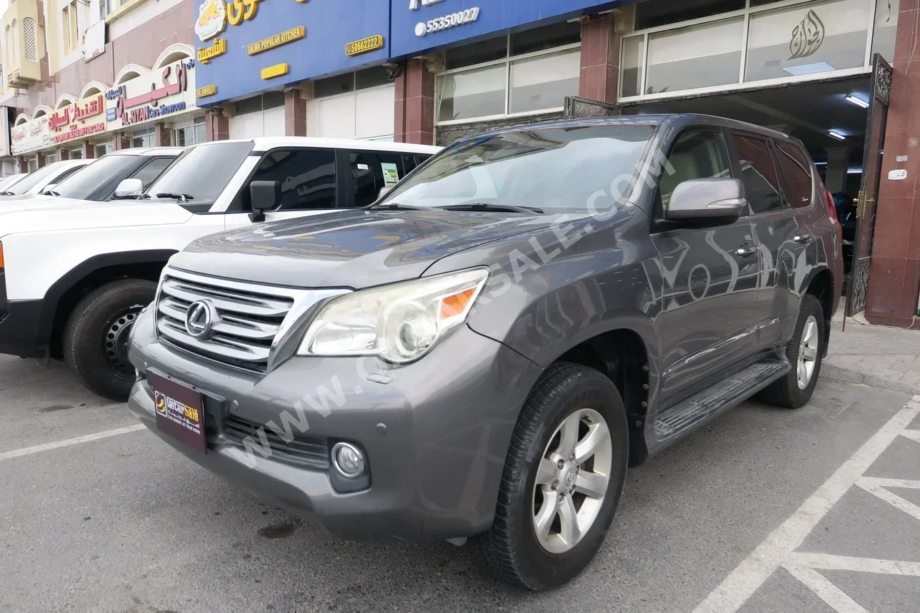 لكزس  جي اكس  460  2010  اوتوماتيك  157,000 كم  6 سلندر  دفع رباعي  اس يو في  رمادي