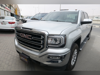 GMC  Sierra  1500  2016  Automatic  104,000 Km  8 Cylinder  Four Wheel Drive (4WD)  Pick Up  Gray