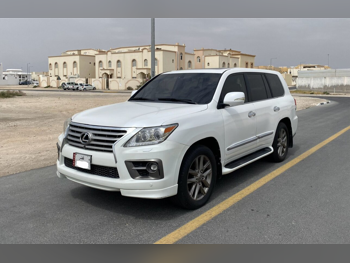لكزس  ال اكس  570  2012  اوتوماتيك  338,000 كم  8 سلندر  دفع رباعي  اس يو في  أبيض