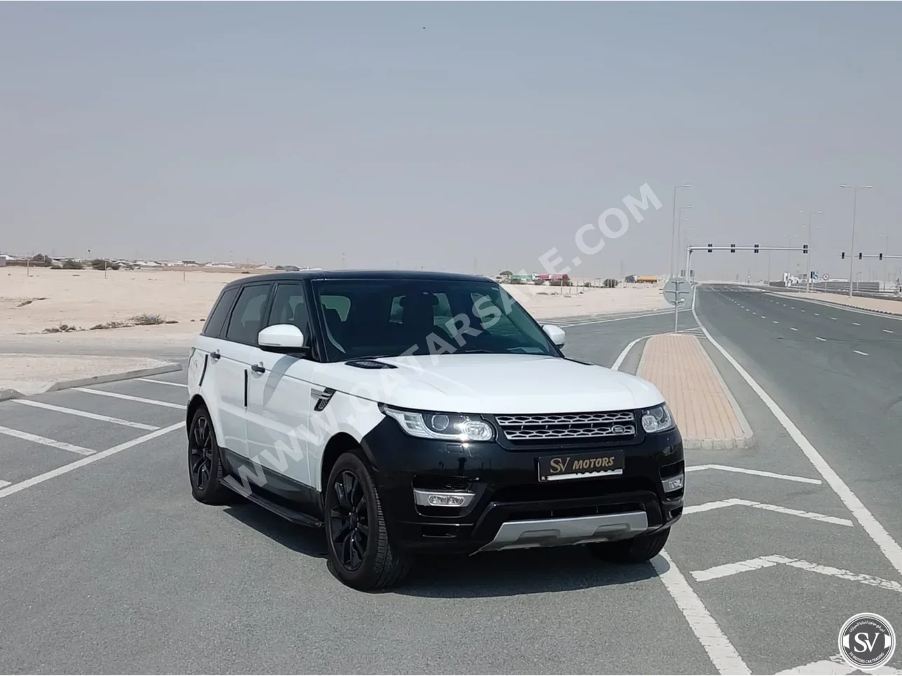 Land Rover  Range Rover  Sport HSE  2014  Automatic  228,000 Km  6 Cylinder  Four Wheel Drive (4WD)  SUV  White