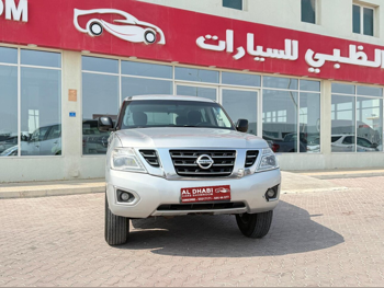 نيسان  باترول  أكس أي  2014  عادي  315,000 كم  6 سلندر  دفع رباعي  اس يو في  فضي