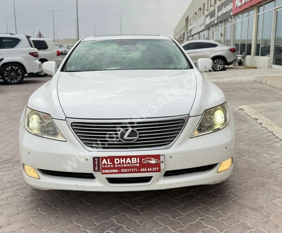 Lexus  LS  460 L  2007  Automatic  296,000 Km  8 Cylinder  Rear Wheel Drive (RWD)  Sedan  White