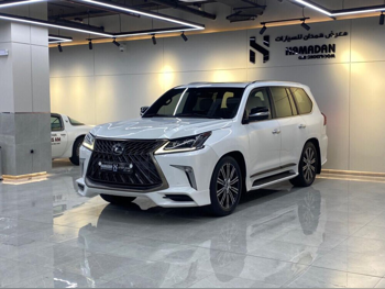 لكزس  ال اكس  570 اس  2016  اوتوماتيك  380,000 كم  8 سلندر  دفع رباعي  اس يو في  أبيض