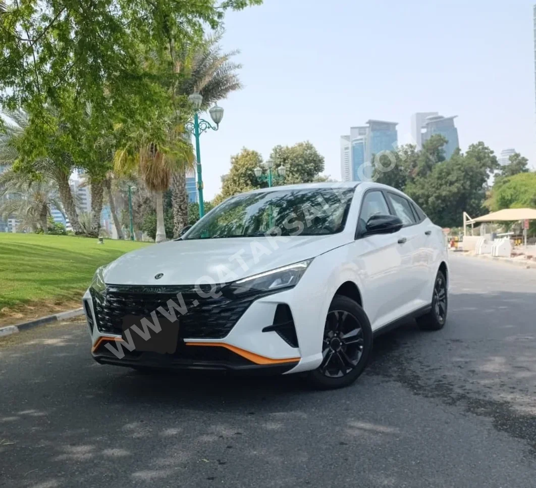 Dongfeng  Shine  2026  Automatic  0 Km  4 Cylinder  Front Wheel Drive (FWD)  Sedan  White  With Warranty