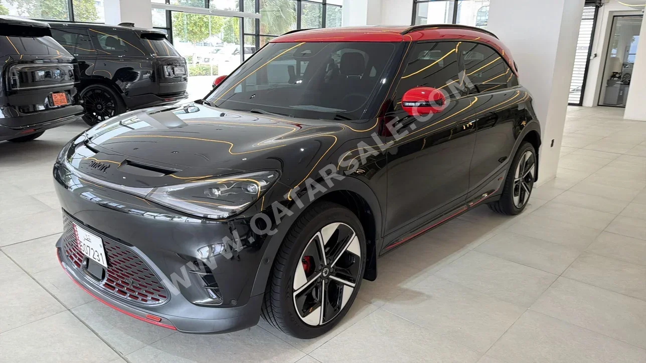 Smart  Brabus  2022  Automatic  39,000 Km  4 Cylinder  Front Wheel Drive (FWD)  Hatchback  Black  With Warranty