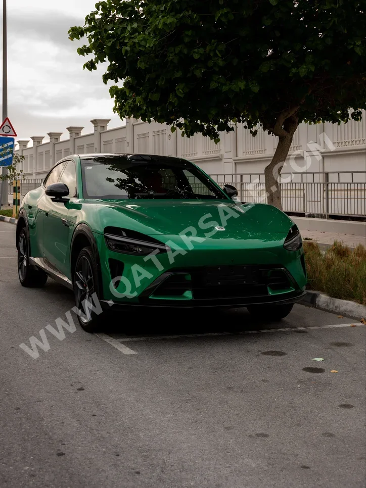 شاومي  واي يو 7  ماكس  2025  اوتوماتيك  0 كم  0 سلندر  دفع كلي مستمر  اس يو في  أخضر