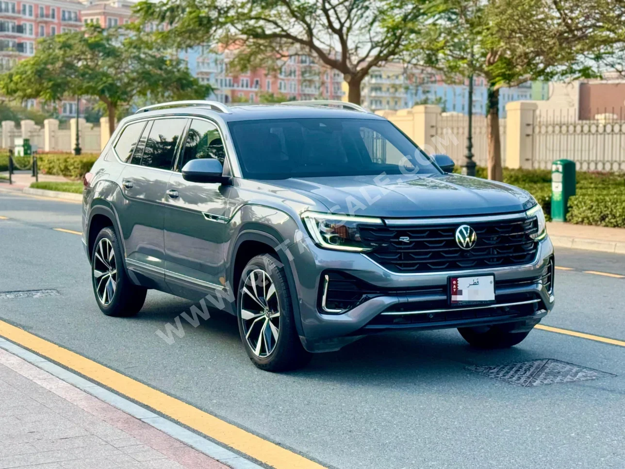 Volkswagen Teramont R Line 2024 Automatic 45,000 Km 6 Cylinder Four Wheel Drive (4WD) SUV Gray With Warranty