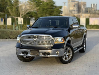 دودج  رام  لاراميي  2016  اوتوماتيك  199,000 كم  8 سلندر  دفع رباعي  بيكب  أسود