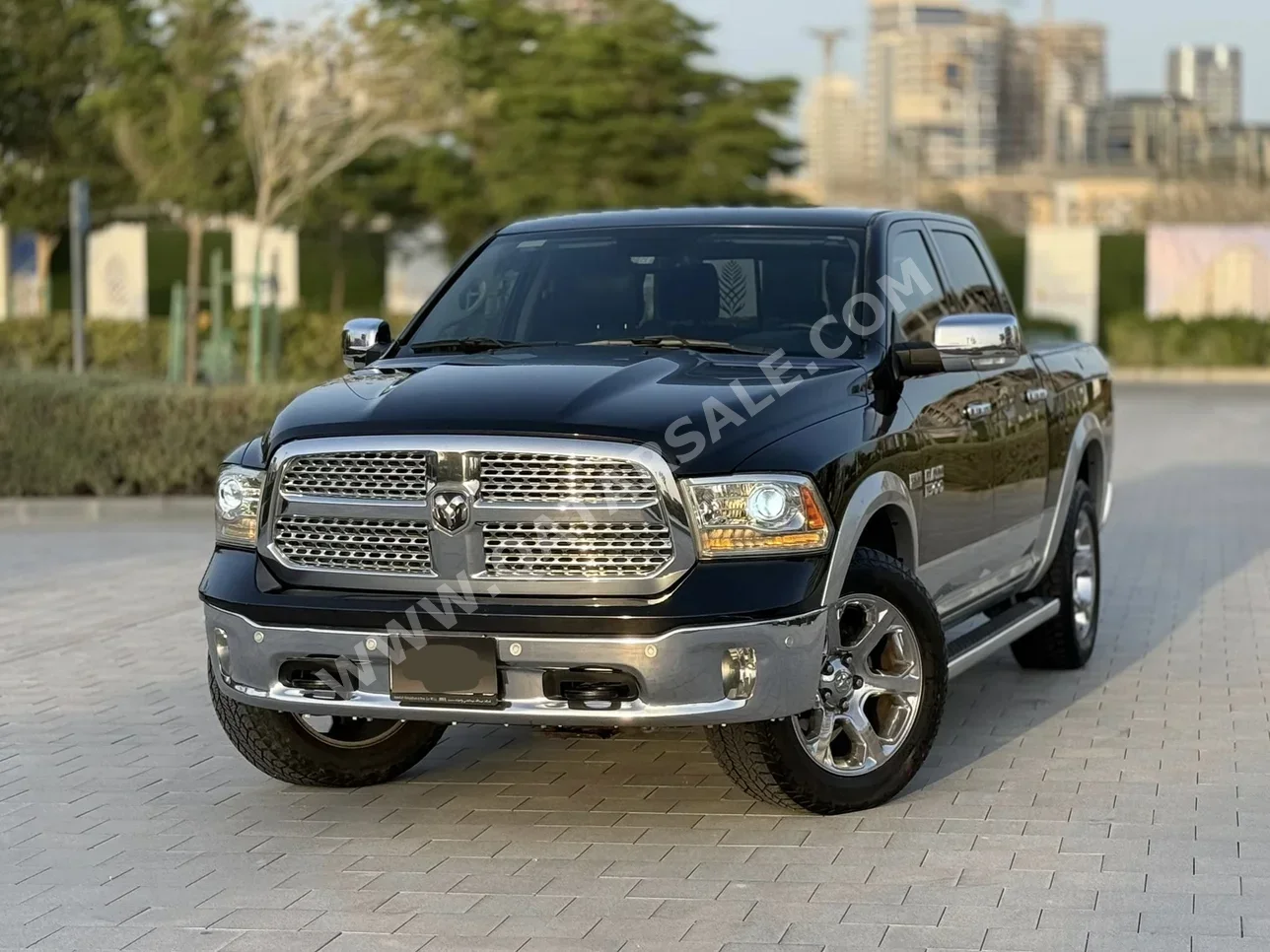 Dodge  Ram  laramie  2016  Automatic  199,000 Km  8 Cylinder  Four Wheel Drive (4WD)  Pick Up  Black