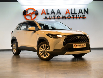 تويوتا  كورولا  كروس هايبرد  2025  اوتوماتيك  2,400 كم  4 سلندر  دفع رباعي  اس يو في  أبيض  تحت الضمان