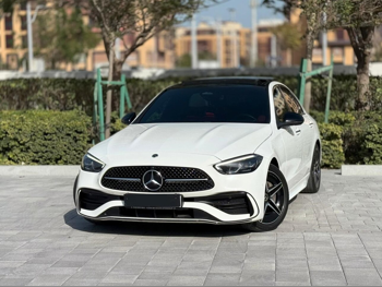 مرسيدس - بنز  سي - كلاس  200 اي ام جي  2023  اوتوماتيك  29,900 كم  4 سلندر  دفع خلفي  سيدان  أبيض  تحت الضمان
