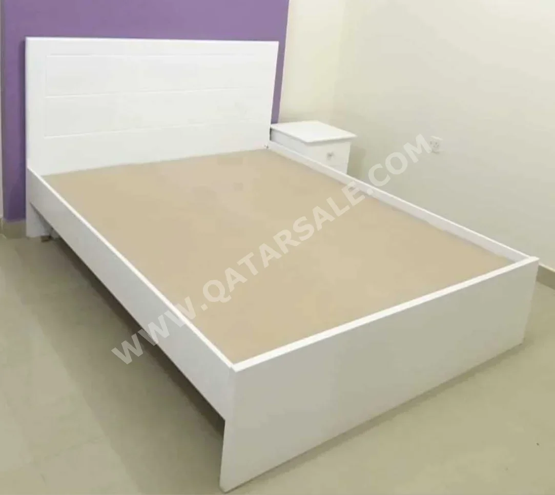 Beds - Queen - White - Mattress Included - With Bedside Table