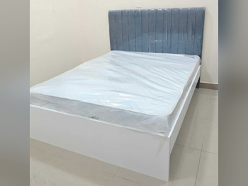 الأسّرة - كوين  - أخضر  - متضمنة المرتبة