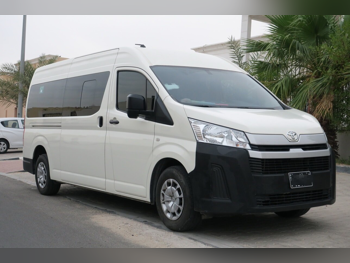 Toyota  Hiace  2025  Automatic  92,000 Km  4 Cylinder  Rear Wheel Drive (RWD)  Van / Bus  White