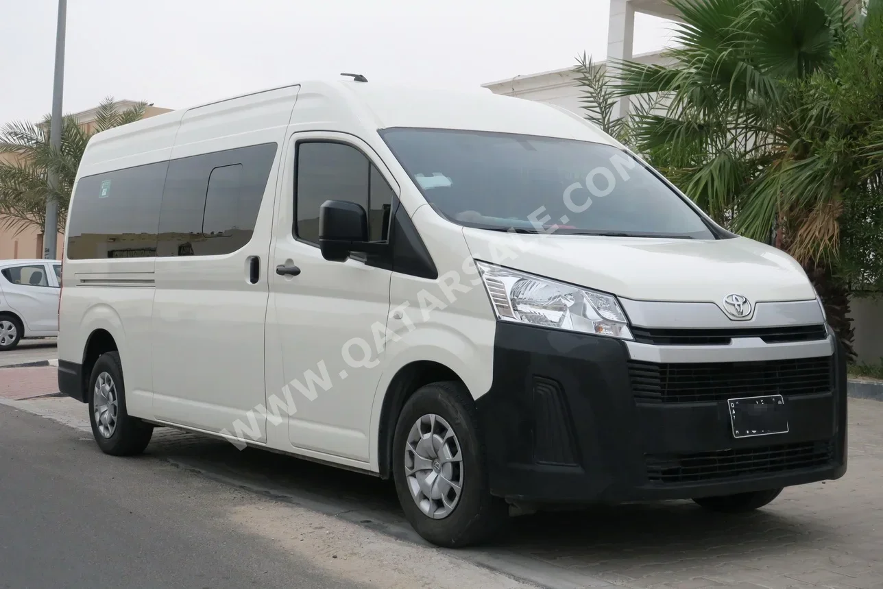 تويوتا  هايس  2025  اوتوماتيك  92,000 كم  4 سلندر  دفع خلفي  فان \ باص  أبيض