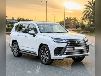 Lexus  LX  600 Luxury  2023  Automatic  43,000 Km  6 Cylinder  Four Wheel Drive (4WD)  SUV  White  With Warranty