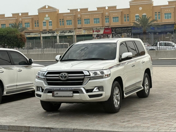 Toyota  Land Cruiser  GXR  2020  Automatic  185,000 Km  8 Cylinder  Four Wheel Drive (4WD)  SUV  Pearl