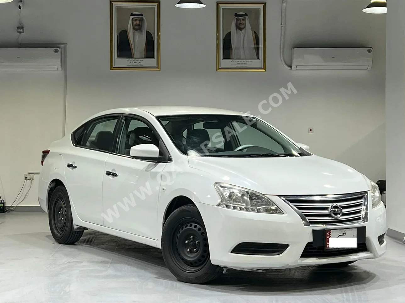 Nissan  Sentra  2016  Automatic  207,000 Km  4 Cylinder  Front Wheel Drive (FWD)  Sedan  White