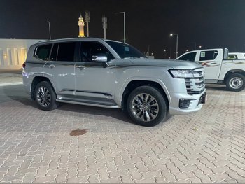 Toyota  Land Cruiser  VXR Twin Turbo  2025  Automatic  23,000 Km  6 Cylinder  Four Wheel Drive (4WD)  SUV  Silver  With Warranty