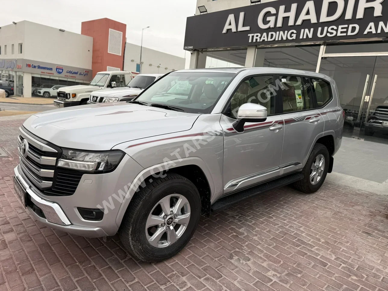 Toyota  Land Cruiser  GXR  2025  Automatic  0 Km  6 Cylinder  Four Wheel Drive (4WD)  SUV  Silver  With Warranty