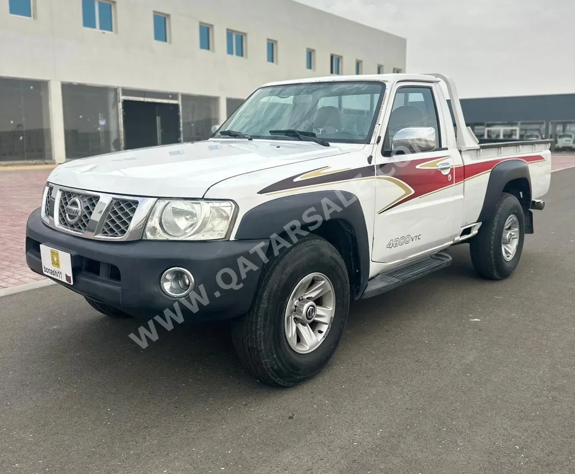 نيسان  بيك أب  2014  عادي  287,139 كم  4 سلندر  دفع خلفي  بيكب  أبيض