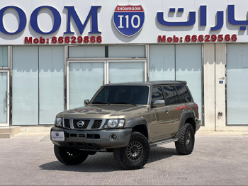 نيسان  باترول  سوبر سفاري  2018  اوتوماتيك  108,000 كم  6 سلندر  دفع رباعي  اس يو في  ذهبي