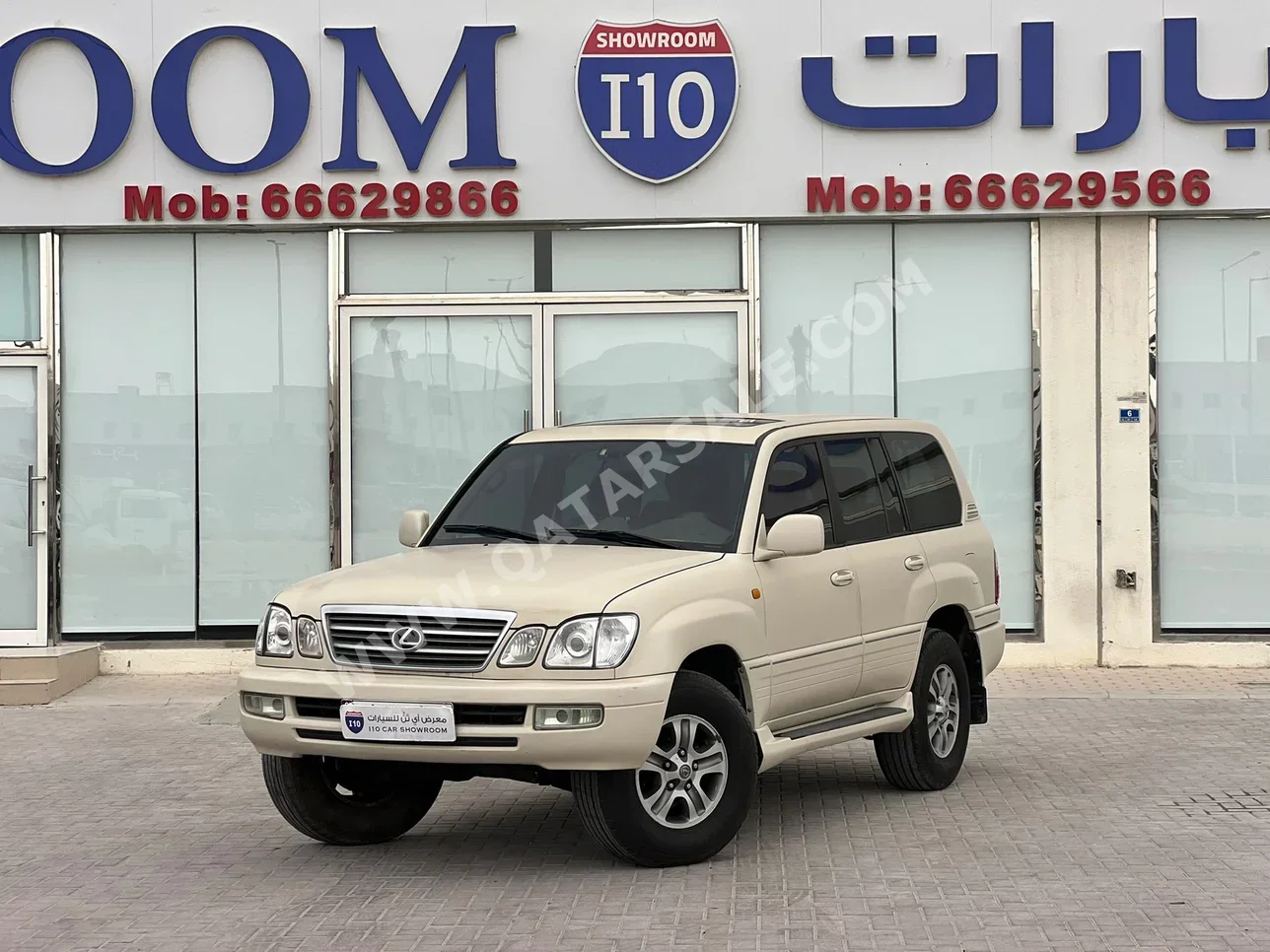 Lexus  LX  470  2004  Automatic  429,000 Km  8 Cylinder  Four Wheel Drive (4WD)  SUV  White