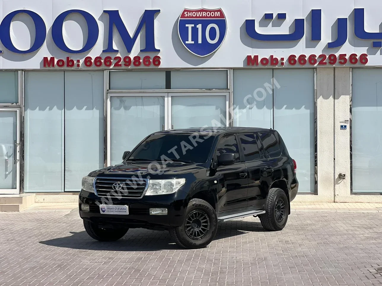 Toyota  Land Cruiser  G  2011  Automatic  271,000 Km  6 Cylinder  Four Wheel Drive (4WD)  SUV  Black