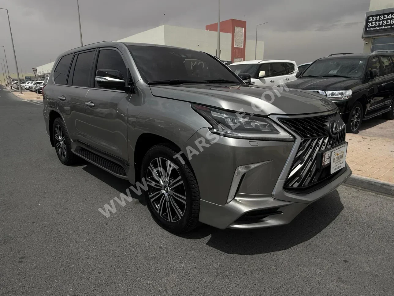 Lexus  LX  570 S  2018  Automatic  163,000 Km  8 Cylinder  Four Wheel Drive (4WD)  SUV  Gray