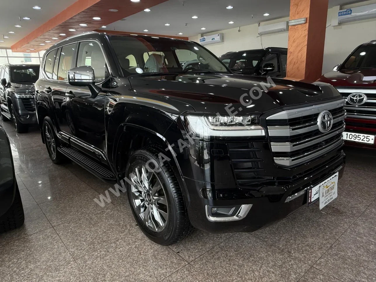 Toyota  Land Cruiser  VX Twin Turbo  2023  Automatic  44,000 Km  6 Cylinder  Four Wheel Drive (4WD)  SUV  Black  With Warranty