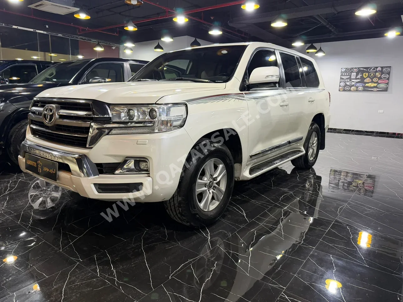 Toyota  Land Cruiser  GXR  2019  Automatic  270,000 Km  6 Cylinder  Four Wheel Drive (4WD)  SUV  White