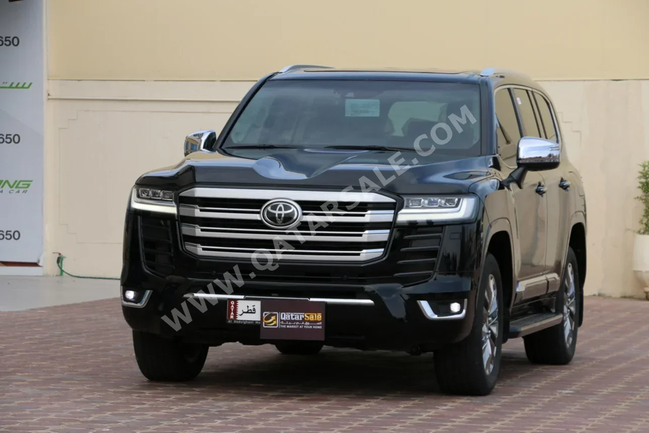 Toyota  Land Cruiser  VXR Twin Turbo  2024  Automatic  10,000 Km  6 Cylinder  Four Wheel Drive (4WD)  SUV  Black  With Warranty