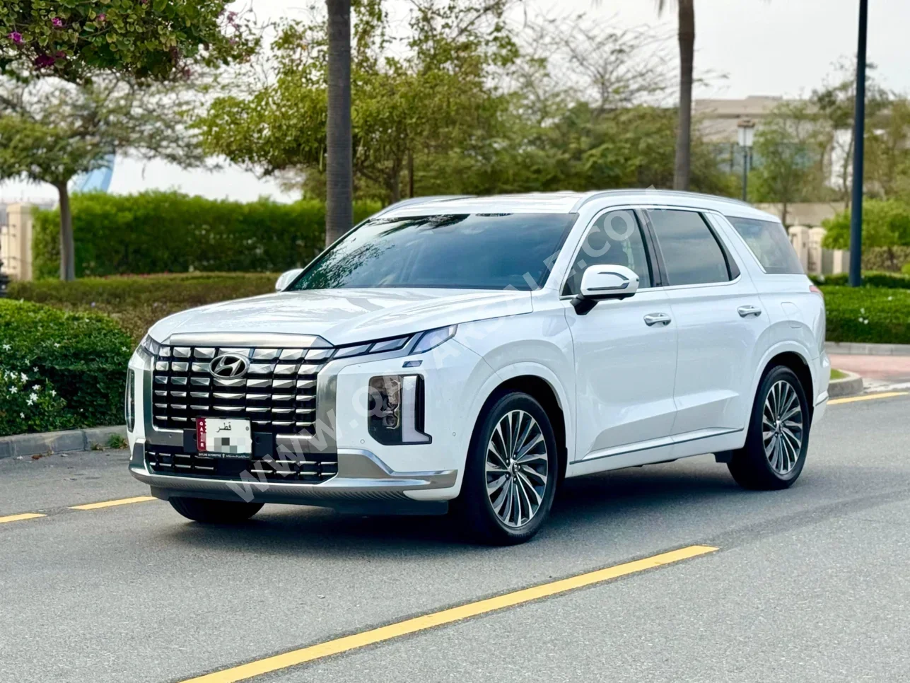 Hyundai Palisade Calligraphy 2024 Automatic 35,000 Km 6 Cylinder All Wheel Drive (AWD) SUV White With Warranty