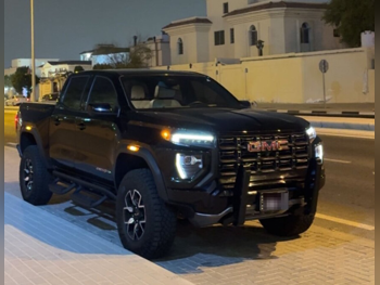 جي ام سي  كانيون  اي تي 4 اكس  2024  اوتوماتيك  40,000 كم  4 سلندر  دفع رباعي  بيكب  أسود  تحت الضمان