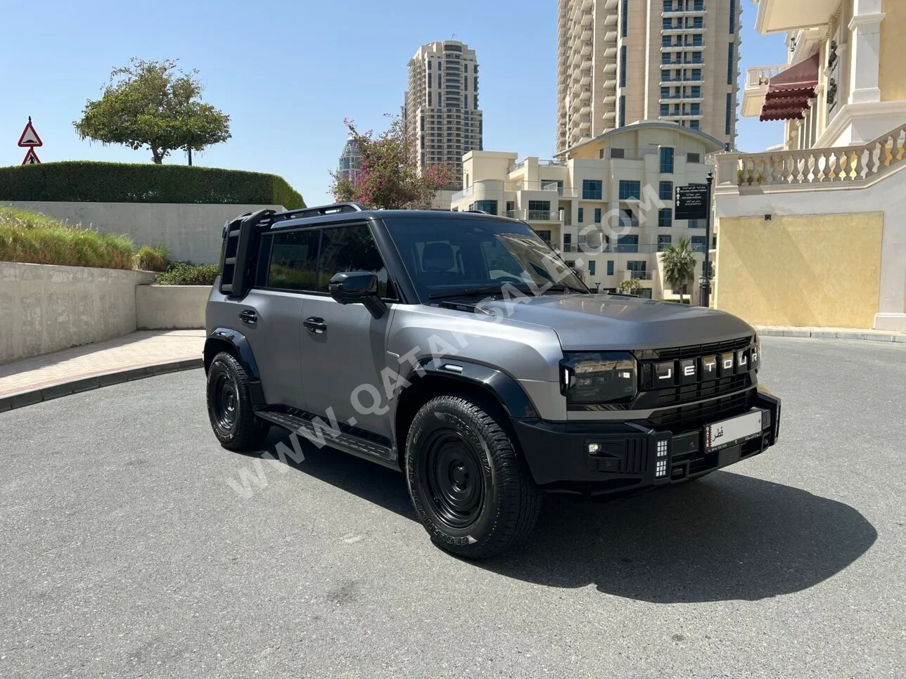 Jetour  T2  Luxury Plus  2025  Automatic  10,000 Km  4 Cylinder  Four Wheel Drive (4WD)  SUV  Gray Matte  With Warranty