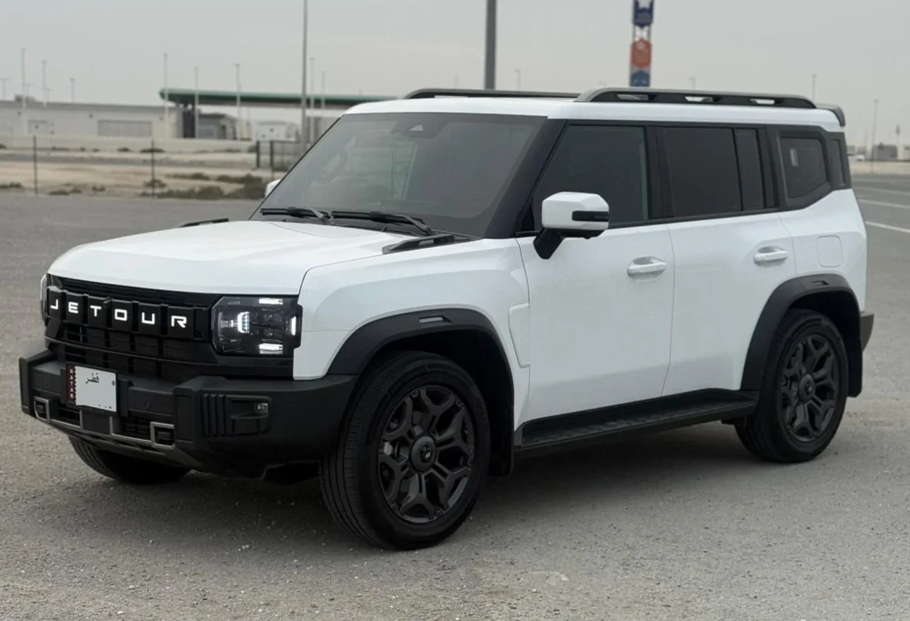 Jetour  T2  Luxury  2025  Automatic  12,000 Km  4 Cylinder  Four Wheel Drive (4WD)  SUV  White  With Warranty