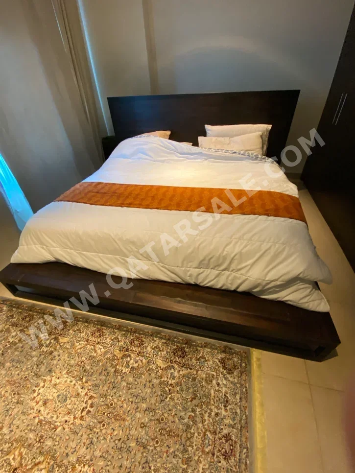 Beds - Queen - Brown - Mattress Included