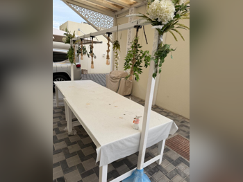 الطاولات والخزائن الجانبية طاولة متعددة الاستخدامات  - خشب متين  - أبيض