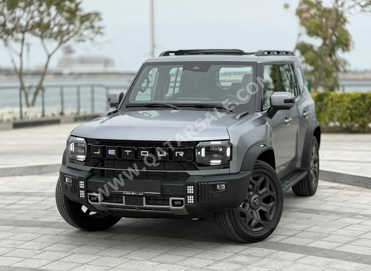 جيتور  تي 2  لكجري بلس  2026  اوتوماتيك  1,800 كم  4 سلندر  دفع رباعي  اس يو في  رمادي  تحت الضمان