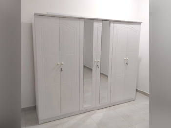 خزائن ودواليب الملابس والزينة - دوحة فيرنيتشر  - خزائن  - أبيض