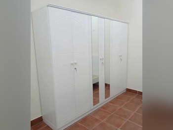 خزائن ودواليب الملابس والزينة - دوحة فيرنيتشر  - خزائن  - أبيض