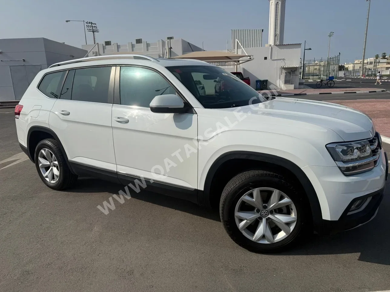 فوكس واغن  تيراماونت  كومفورت لاين  2019  اوتوماتيك  112,800 كم  6 سلندر  دفع كلي مستمر  اس يو في  أبيض