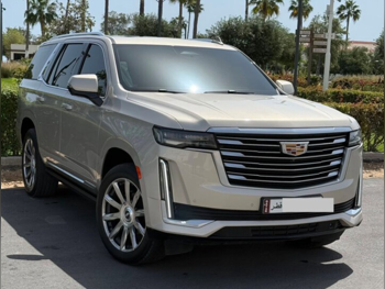 Cadillac  Escalade  600  2021  Automatic  38,000 Km  8 Cylinder  All Wheel Drive (AWD)  SUV  Gold