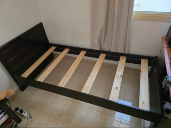 الأسّرة - فردي - بنى - متضمنة المرتبة