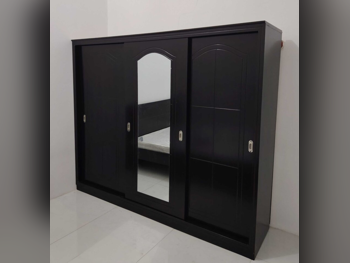 خزائن ودواليب الملابس والزينة - دوحة فيرنيتشر  - خزائن  - بنى