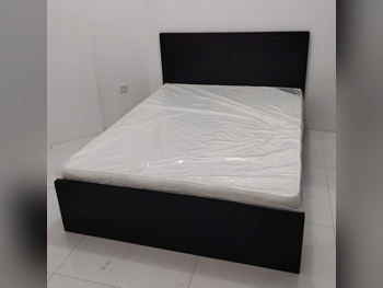 الأسّرة - كوين - بنى - متضمنة المرتبة