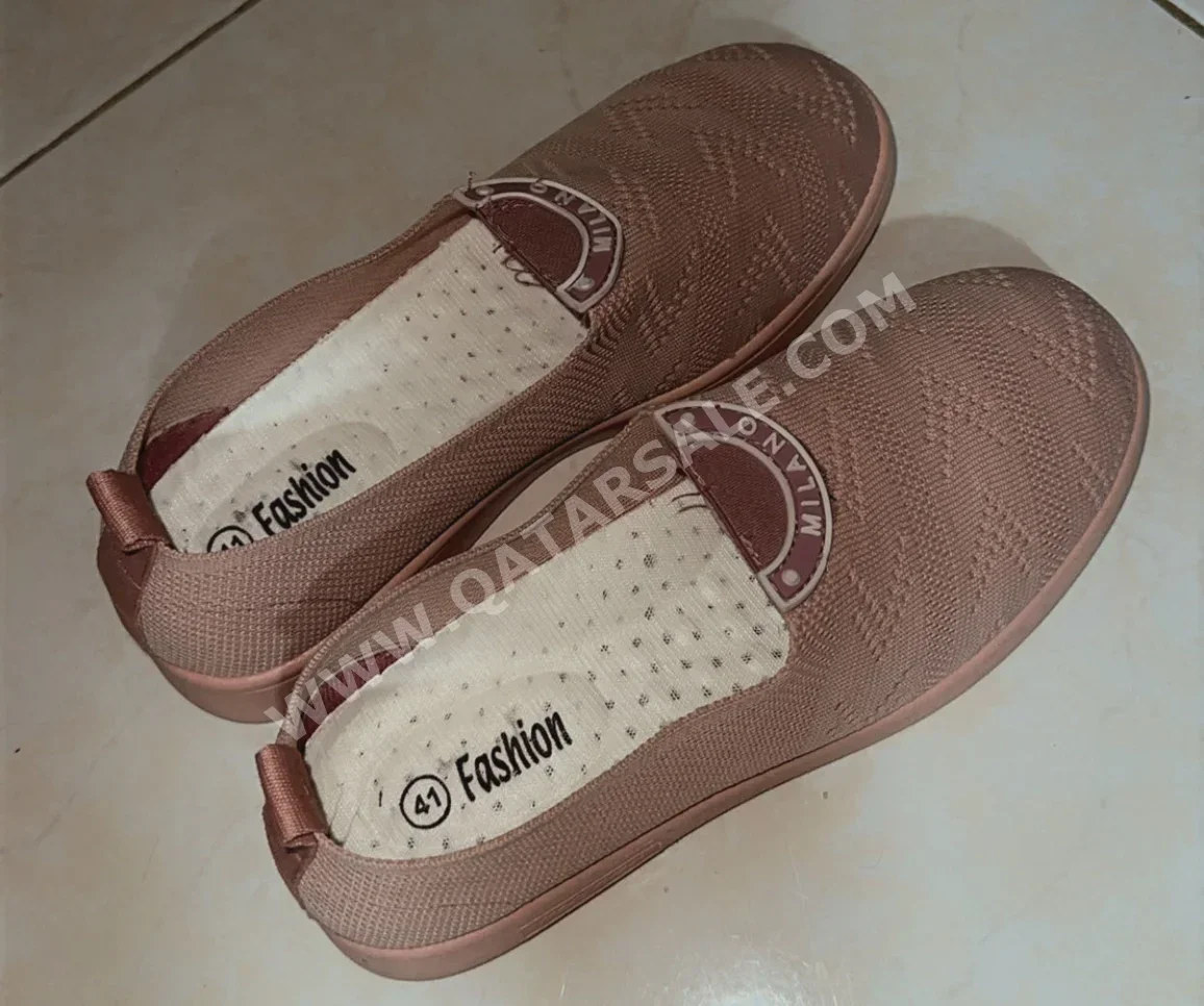 أحذية زهري مقاس 41 نسائي