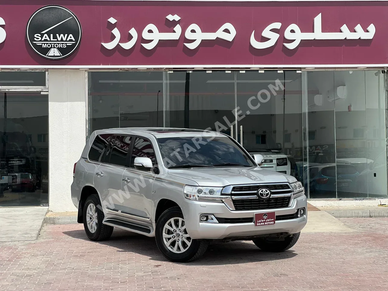 تويوتا  لاند كروزر  في اكس ار  2020  اوتوماتيك  173,000 كم  8 سلندر  دفع رباعي  اس يو في  فضي