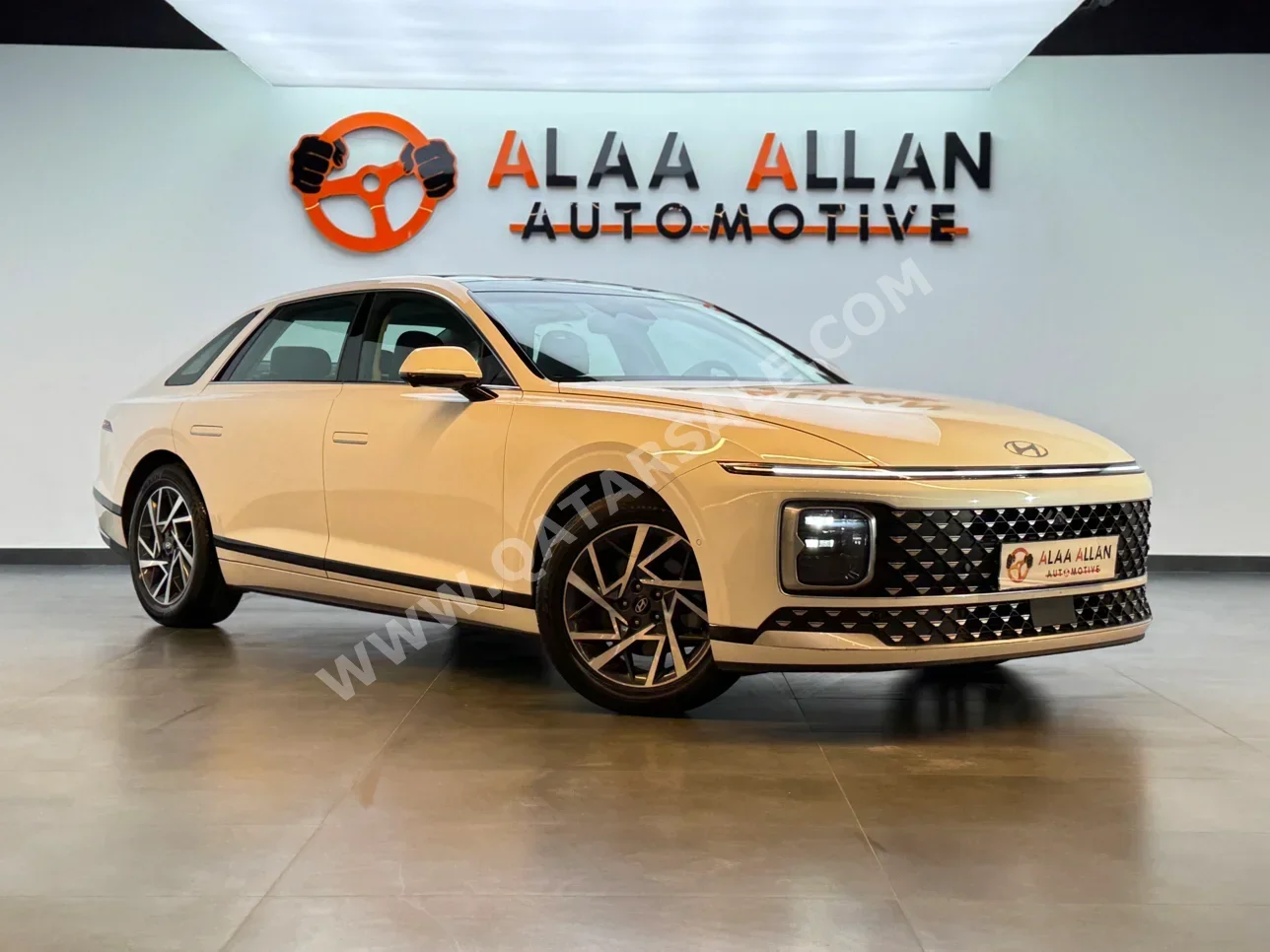 هيونداي  ازيرا  جراندير  2023  اوتوماتيك  50,000 كم  5 سلندر  سحب امامي  سيدان  أبيض  تحت الضمان